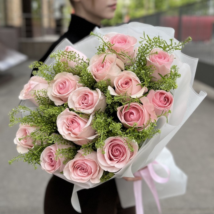Букет из розовых роз на Ситцевую свадьбу