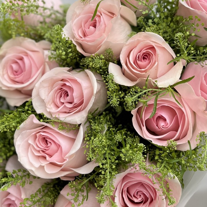 Букет из розовых роз на Ситцевую свадьбу