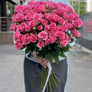 Кустовая роза Эйлин 70 см