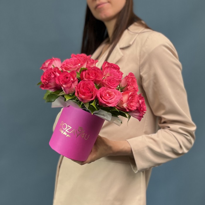 15 роз Дабл Дейт в коробке