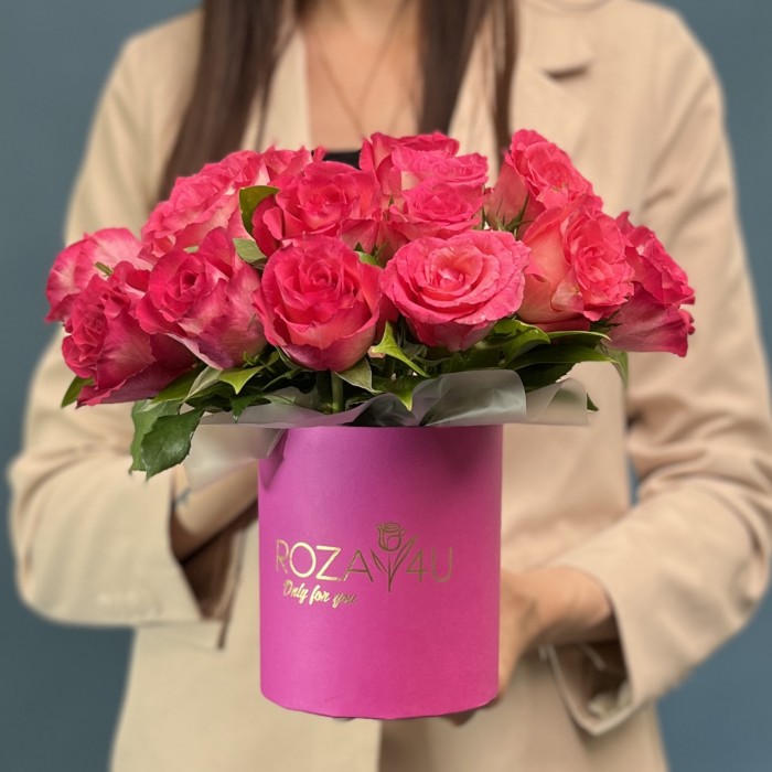 15 роз Дабл Дейт в коробке