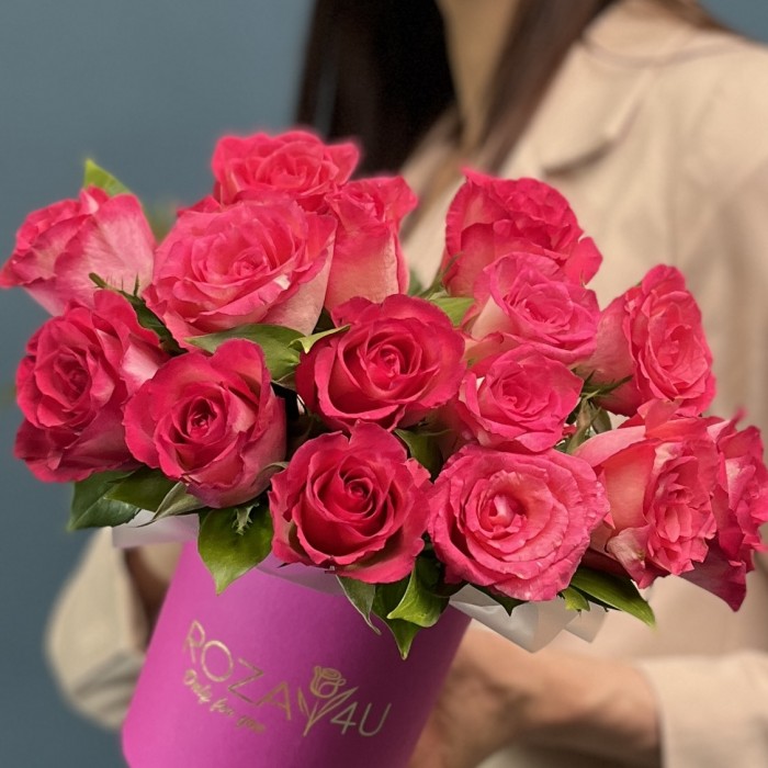 15 роз Дабл Дейт в коробке