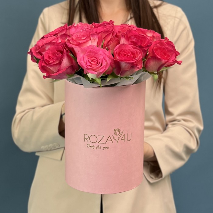 25 роз Дабл Дейт в коробке