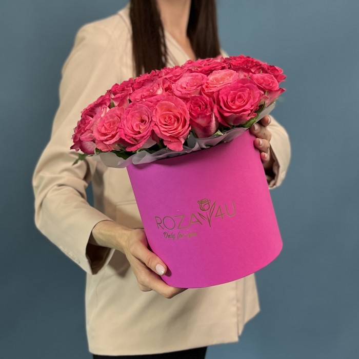 51 малиновая роза Дабл Дейт в коробке