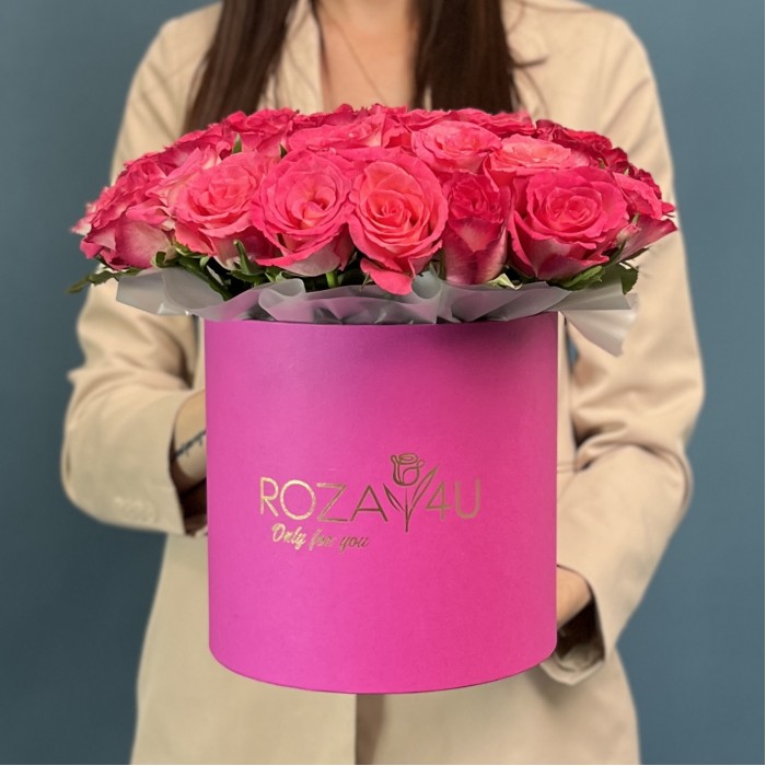 51 малиновая роза Дабл Дейт в коробке