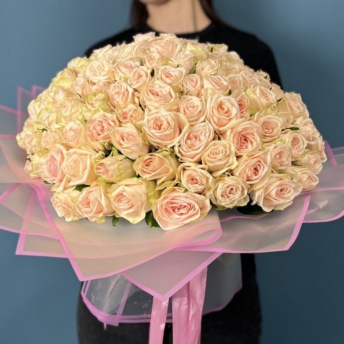 151 нежная роза Веддинг Роуз