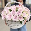 51 нежная сиреневая роза в корзине
