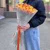 21 роза желто-оранжевая 60 см