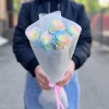 5 радужных розово-бело-голубых роз 70 см