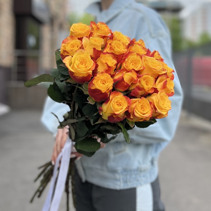 Роза Корфу желто-оранжевая 60 см