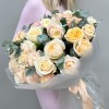 25 персиковых пионовидных роз Присцилла 50 см