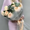 9 персиковых пионовидных роз Присцилла 50 см