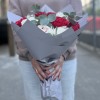 Букет пионовидных роз Рэд пиано и пионов