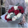Букет пионовидных роз Рэд пиано и пионов