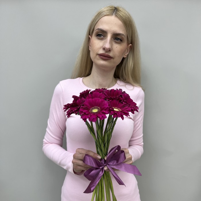 Гербера мини малиновая
