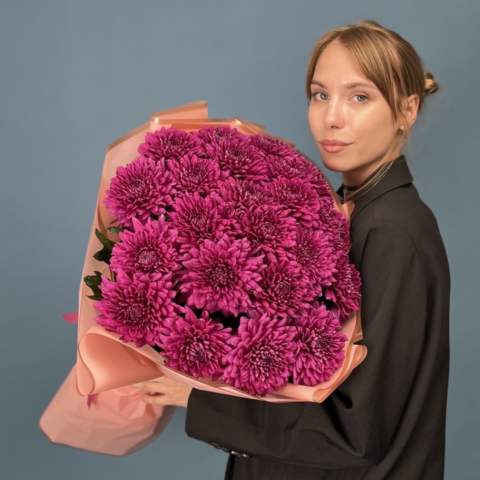 25 фиолетовых хризантем Ламира