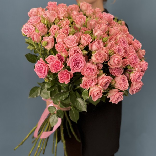 25 кустовых роз Одилия 80 см