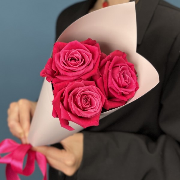 3 малиновые розы Шангрила 40 см