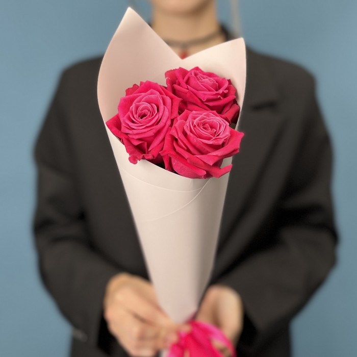 3 малиновые розы Шангрила 40 см