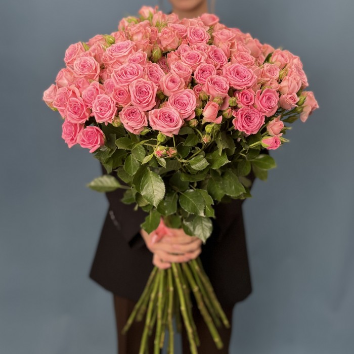 35 кустовых роз Одилия 80 см