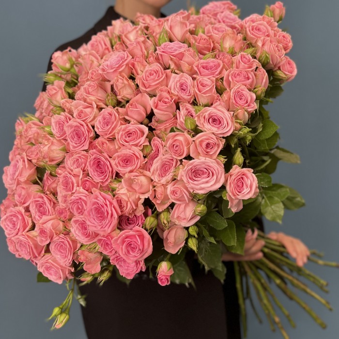 35 кустовых роз Одилия 80 см