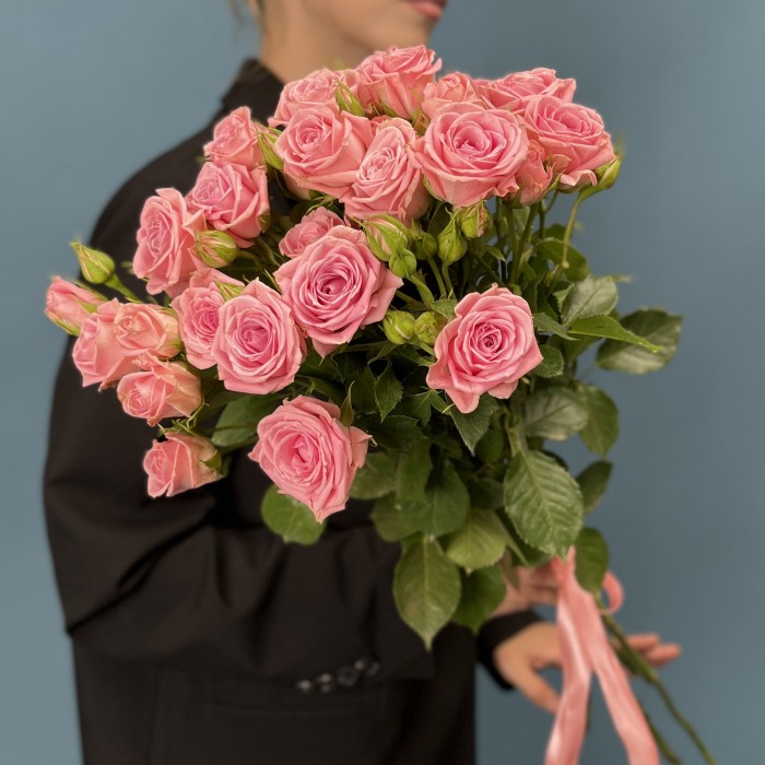 5 кустовых роз Одилия 60 см