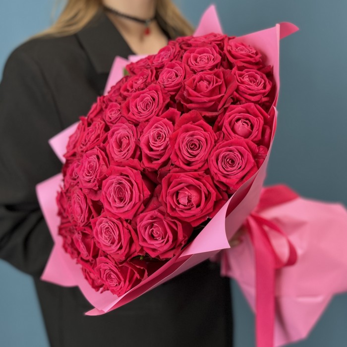 51 малиновая роза Шангрила 40 см