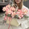 9 пышных роз Джумилия в сумочке