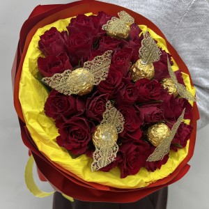 Букет дня из роз
