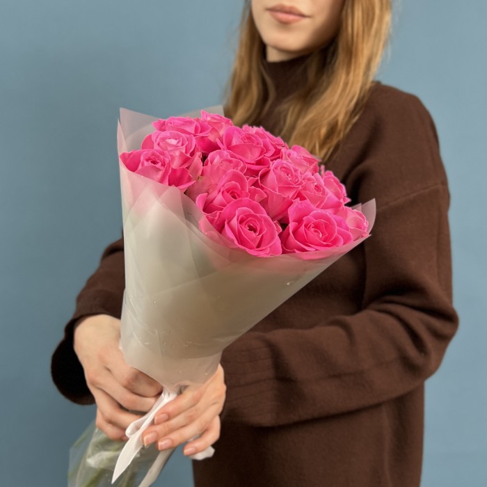 17 розовых роз Аква