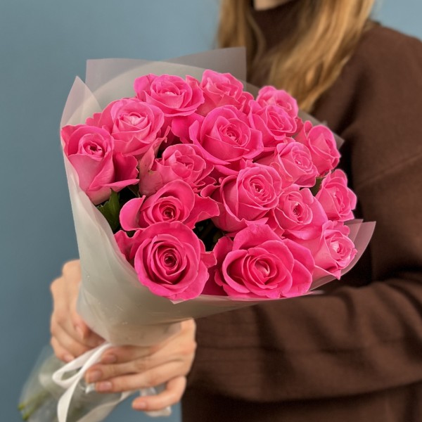 17 розовых роз Аква