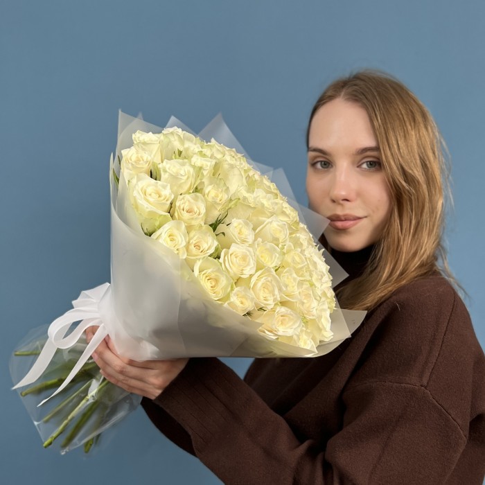 41 белая роза Атена