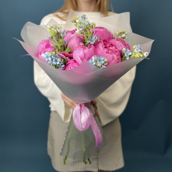 Букет из 11 пионов Флеминг с Оксипеталум