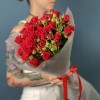 11 красных кустовых роз Рубикон 50 см