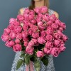 11 кустовых пионовидных роз Мисти Баблс 60 см