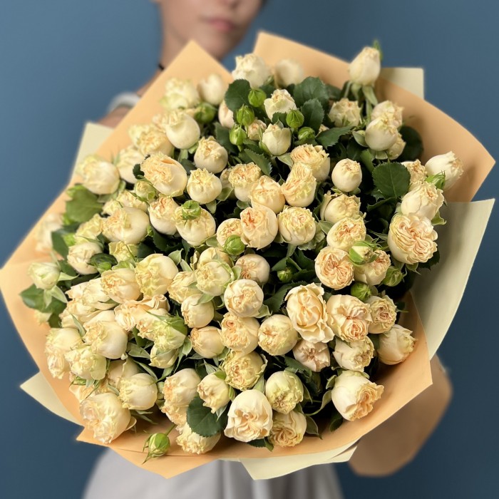 25 кустовых пионовидных роз Саммер-роз 40 см