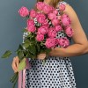 5 кустовых малиновых роз Мисти Баблс 60 см