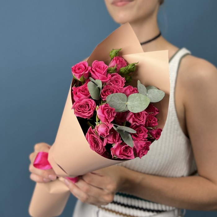 5 кустовых малиновых роз Глория 40 см