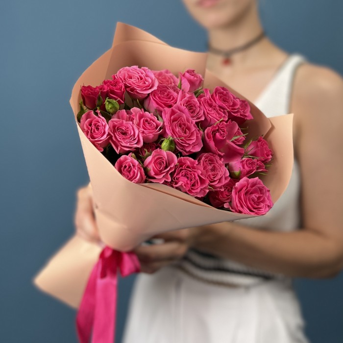 9 кустовых роз Глория 40 см