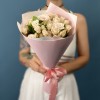 9 кустовых роз Роял Порцелина 40 см