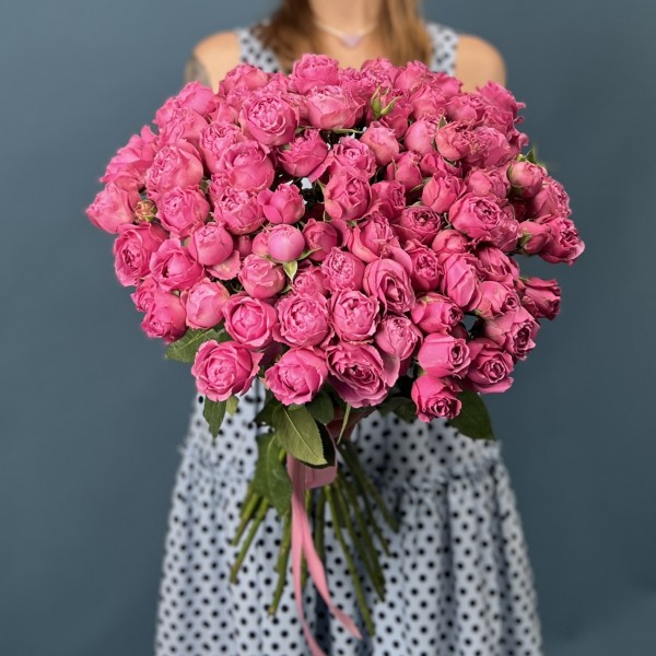 Кустовая пионовидная Роза Мисти Баблс 60 см