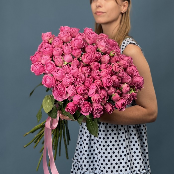 Кустовая пионовидная Роза Мисти Баблс 60 см