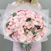 31 кустовая роза Рефлекс 40см с эвкалиптом