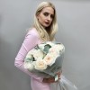 15 ароматных роз Вайт Охара 50 см с эвкалиптом