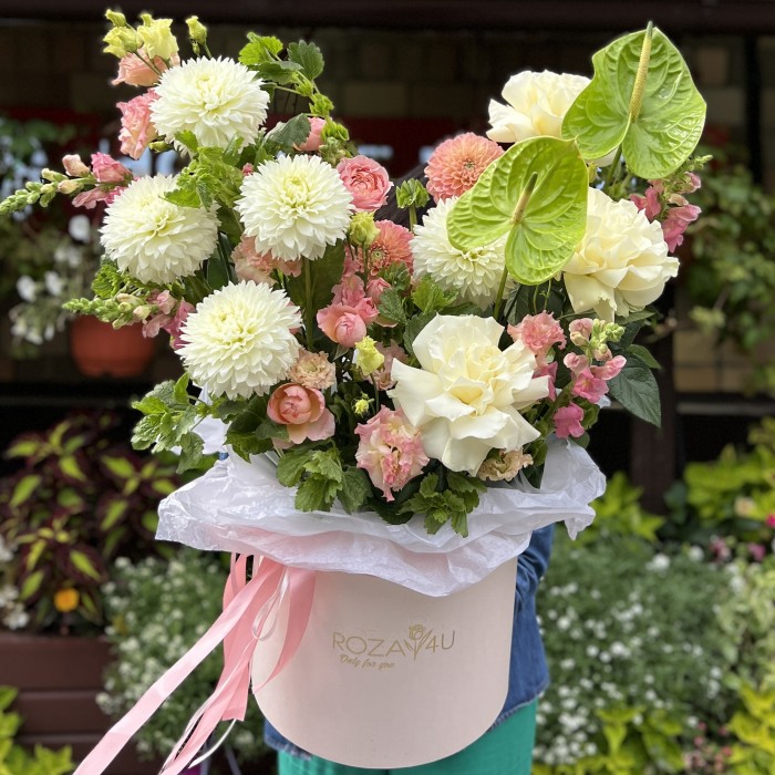 Авторская композиция в коробке Нежная Мечта