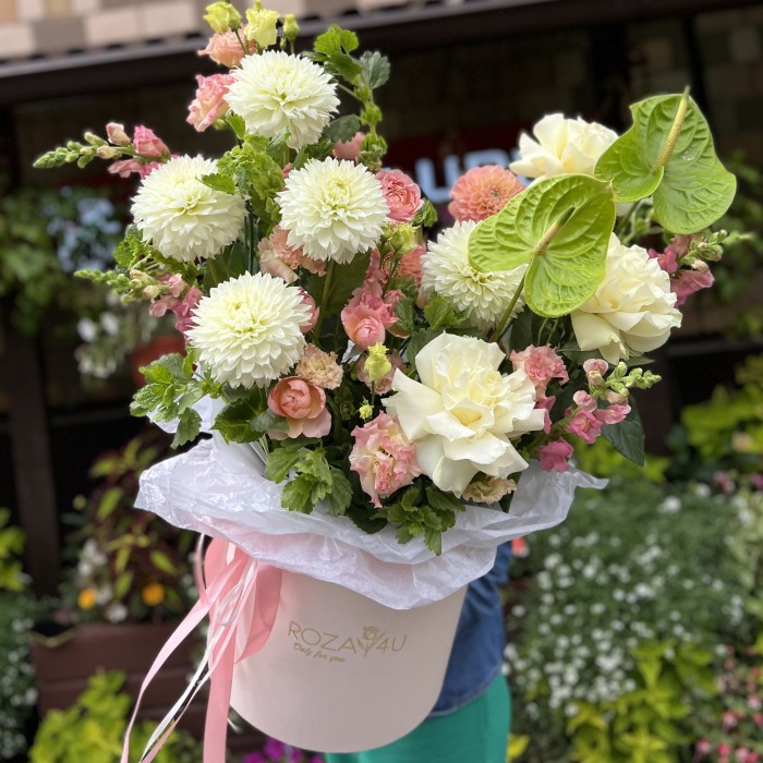 Авторская композиция в коробке Нежная Мечта