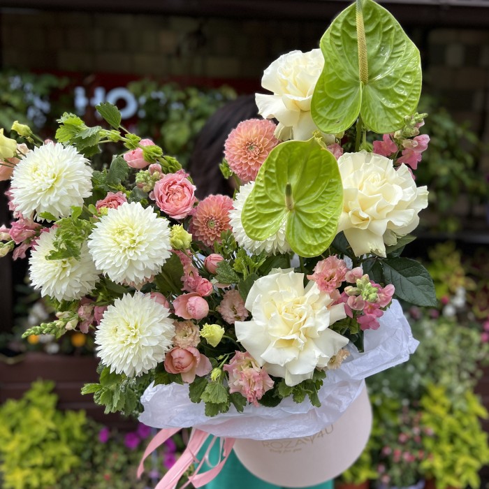 Авторская композиция в коробке Нежная Мечта