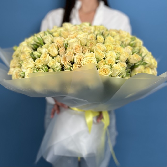 101 Кустовая Роза Триша 40см