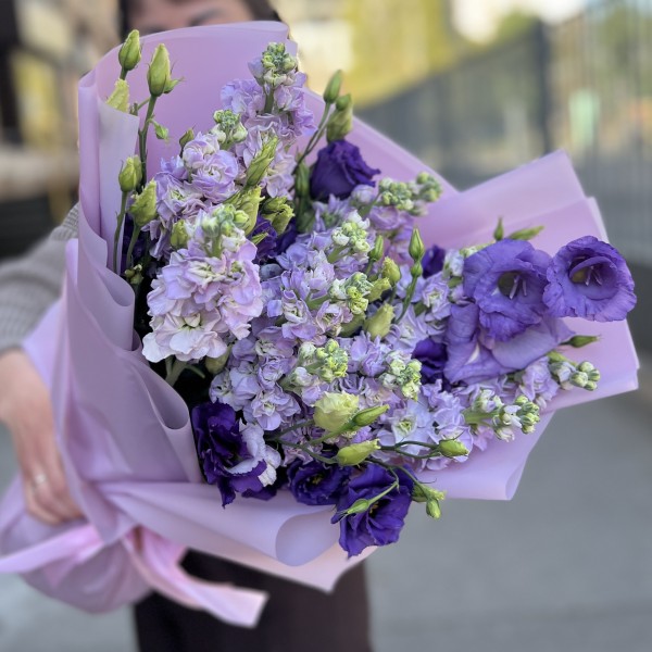 Сиреневый букет для тети на день рождения