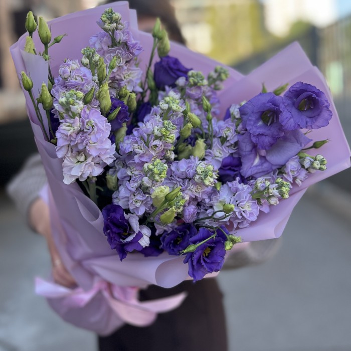 Сиреневый букет для тети на день рождения